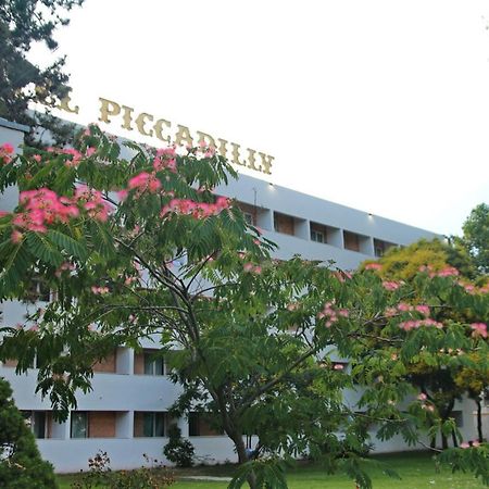 Hotel Piccadilly Mamaia Exterior foto
