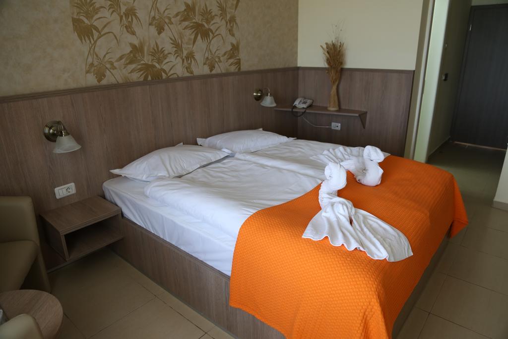 Hotel Piccadilly Mamaia Habitación foto