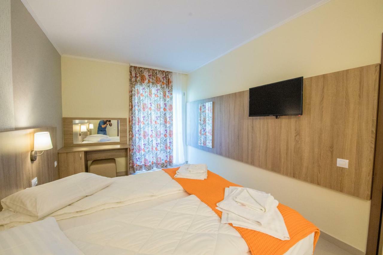Hotel Piccadilly Mamaia Exterior foto